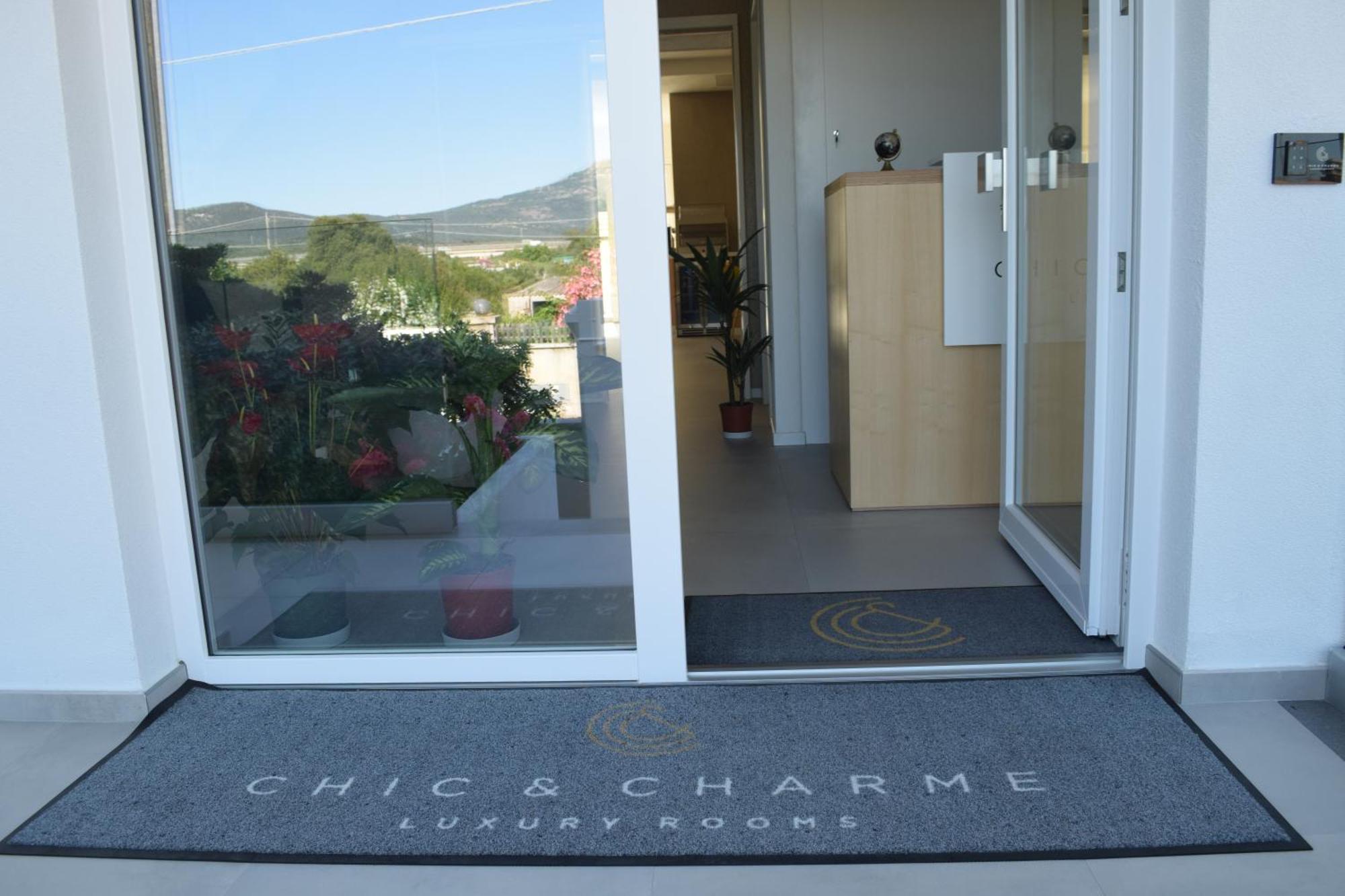 Chic & Charme Luxury Rooms Olbia Eksteriør billede